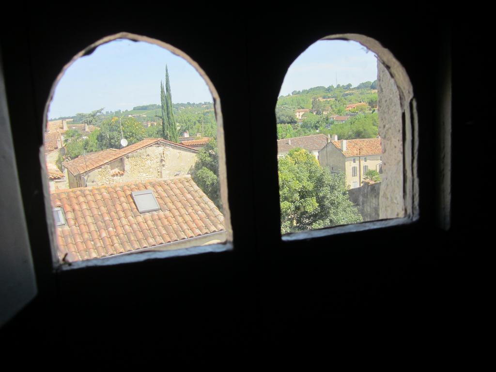 Chambre d'Hôtes La Tour de Brazalem Nérac Quarto foto