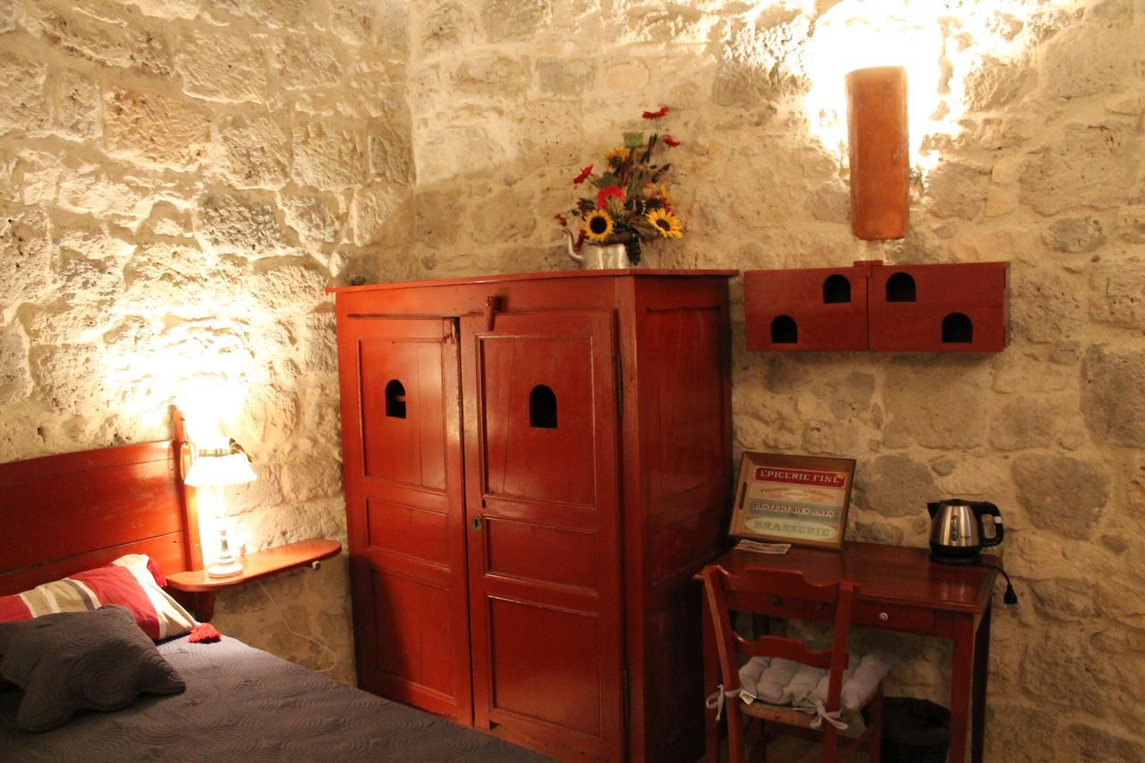 Chambre d'Hôtes La Tour de Brazalem Nérac Exterior foto